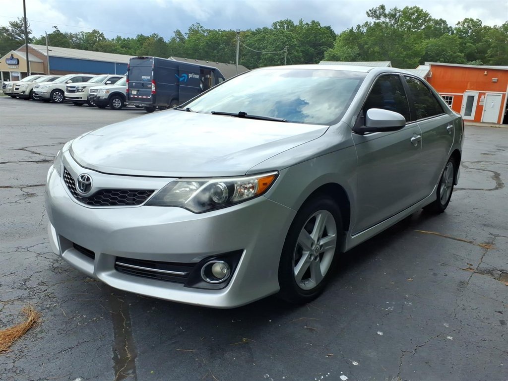 2012 Toyota Camry 2.5 Auto L's photo