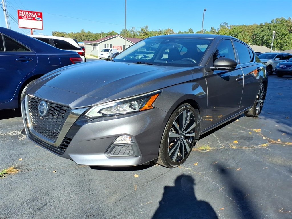 2020 Nissan Altima SR
