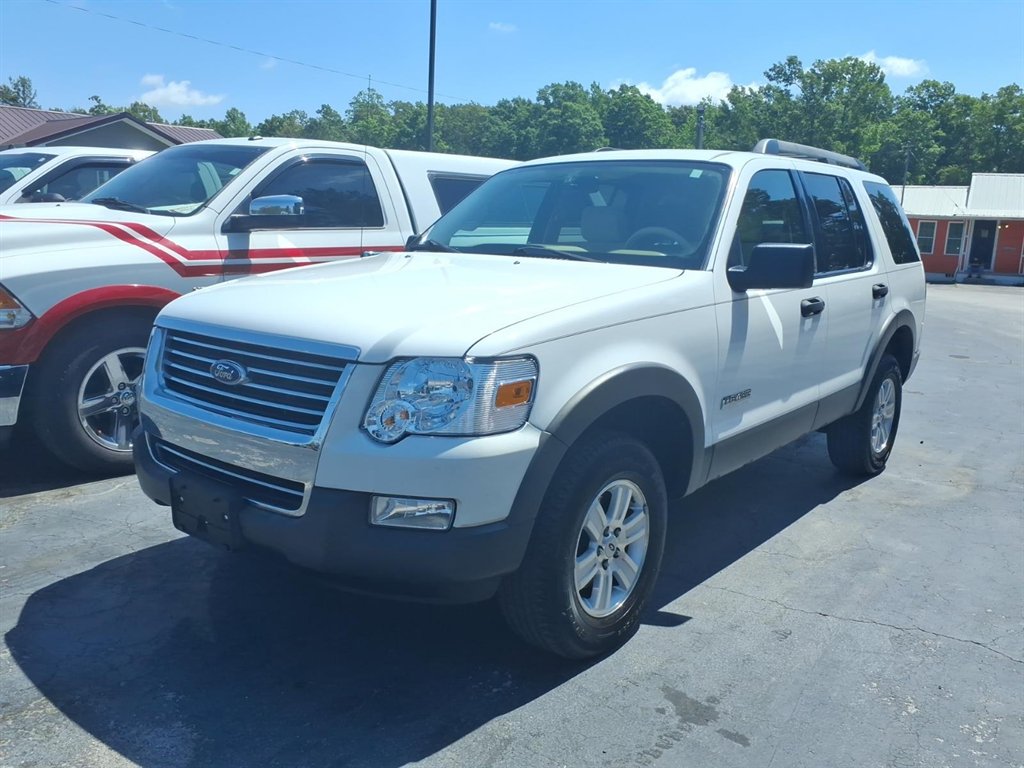 2006 Ford Explorer's photo
