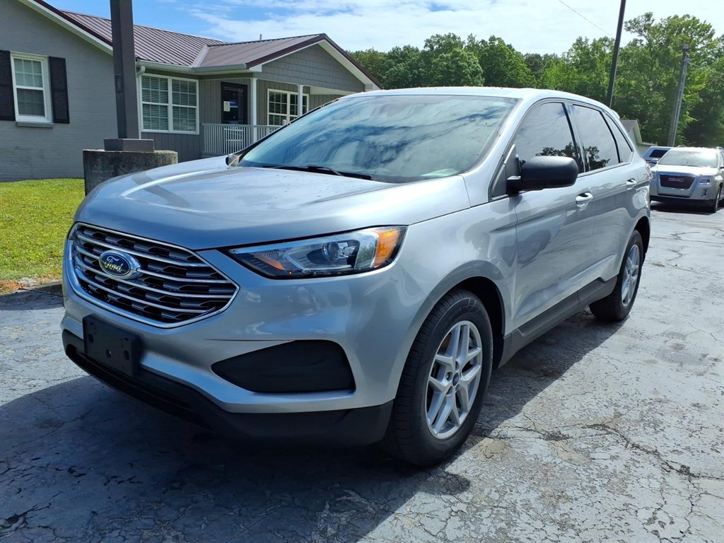 2021 Ford Edge SE's photo