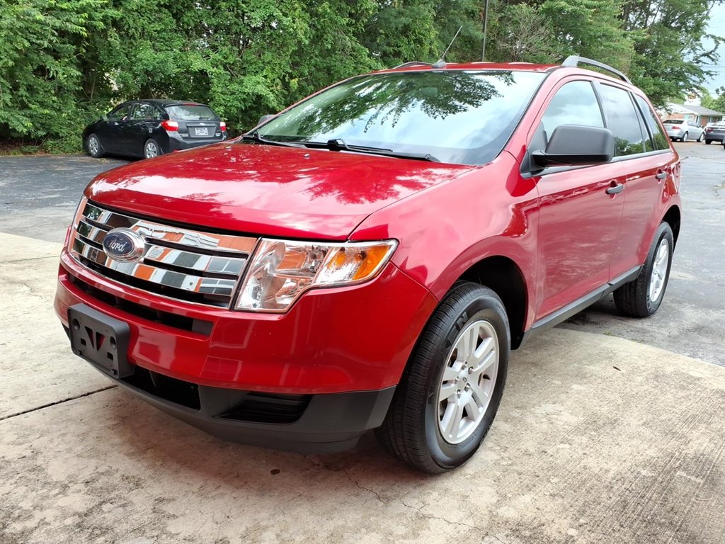 2010 Ford Edge SE's photo