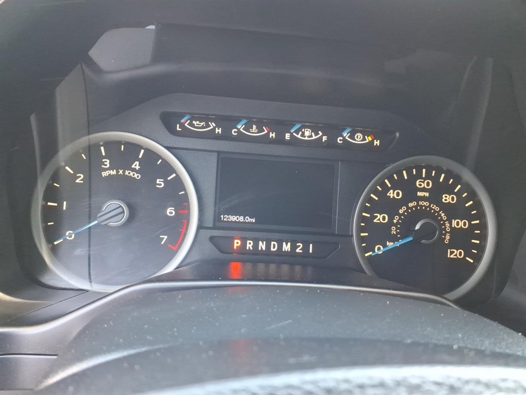 2016 Ford F-150 XLT - Photo 11